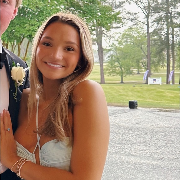 victoriathom125